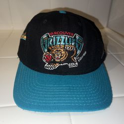Vintage Vancouver Grizzlies Hat🔥