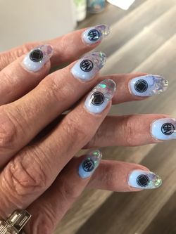 Glow up n the dark nails