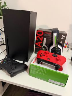 Xbox Series X Bundle – Excellent Condition – Ready to Play 🎮