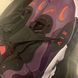 Nike Air Max Speed Turf Size 9 Night Purple Bright Crimson 525225-500