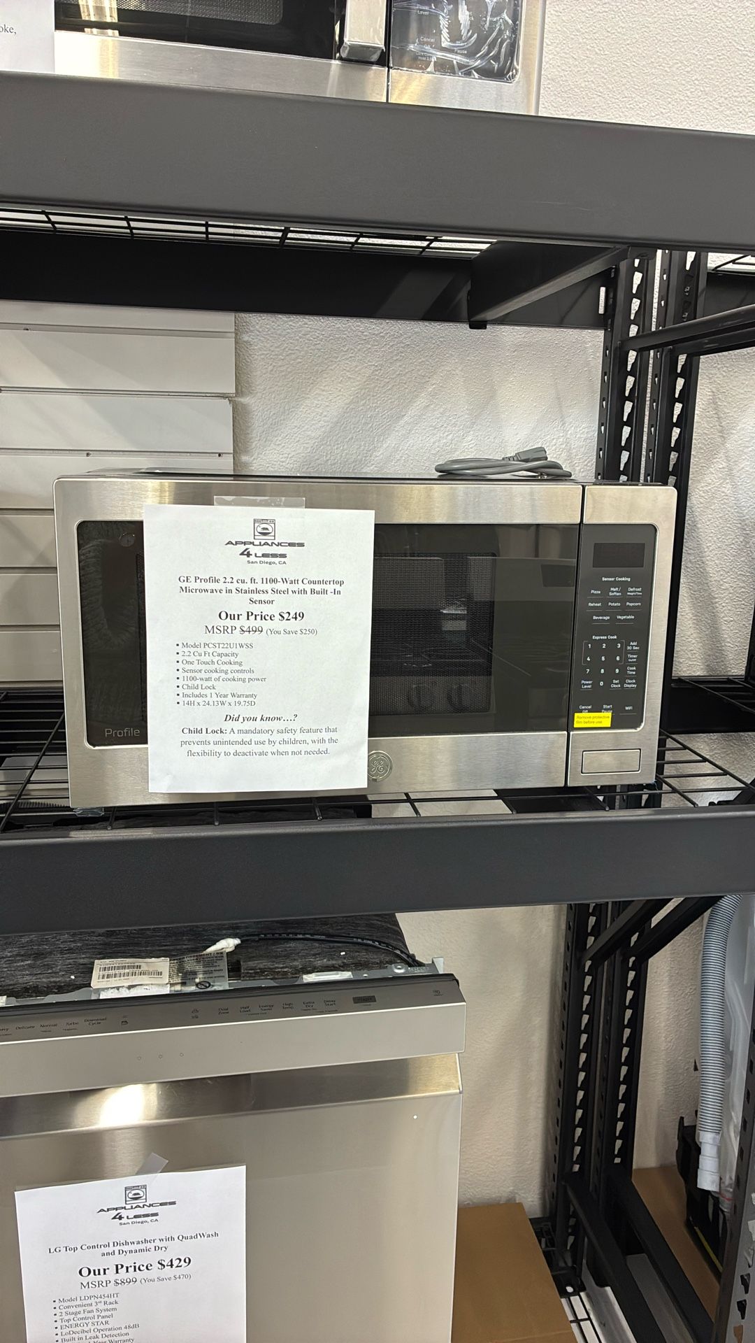 Mothers’ Day Season Sale 🤰! 2.2 cu ft., 1100 Watt Countertop Microwave @$250 Off MSRP!