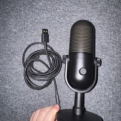 Razer Seiren V3 Chroma RGB USB Microphone