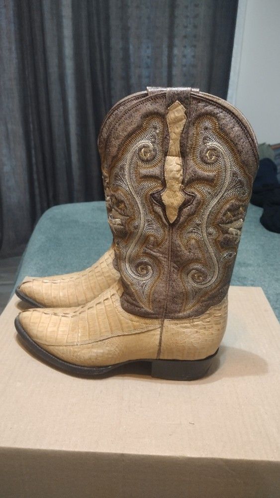 Botas Mexicanas Originales De Cola De Cocodrilo Marca El General Sise MX 26 1/2  Usa  7 1/2 