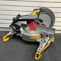DeWalt DWS715 12-Inch Single Bevel Compound Miter Saw(A1G012218)