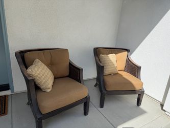 FREE - patio chair set.