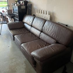 Leather Large Pull Out Couch