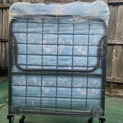 Hotel or Airbnb VRBO Vacation Rental Style Folding Bed, BRAND NEW