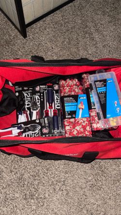 Milwaukee Electricans Tool Set w bag &nuts