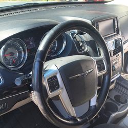 2012 Chrysler Town and country