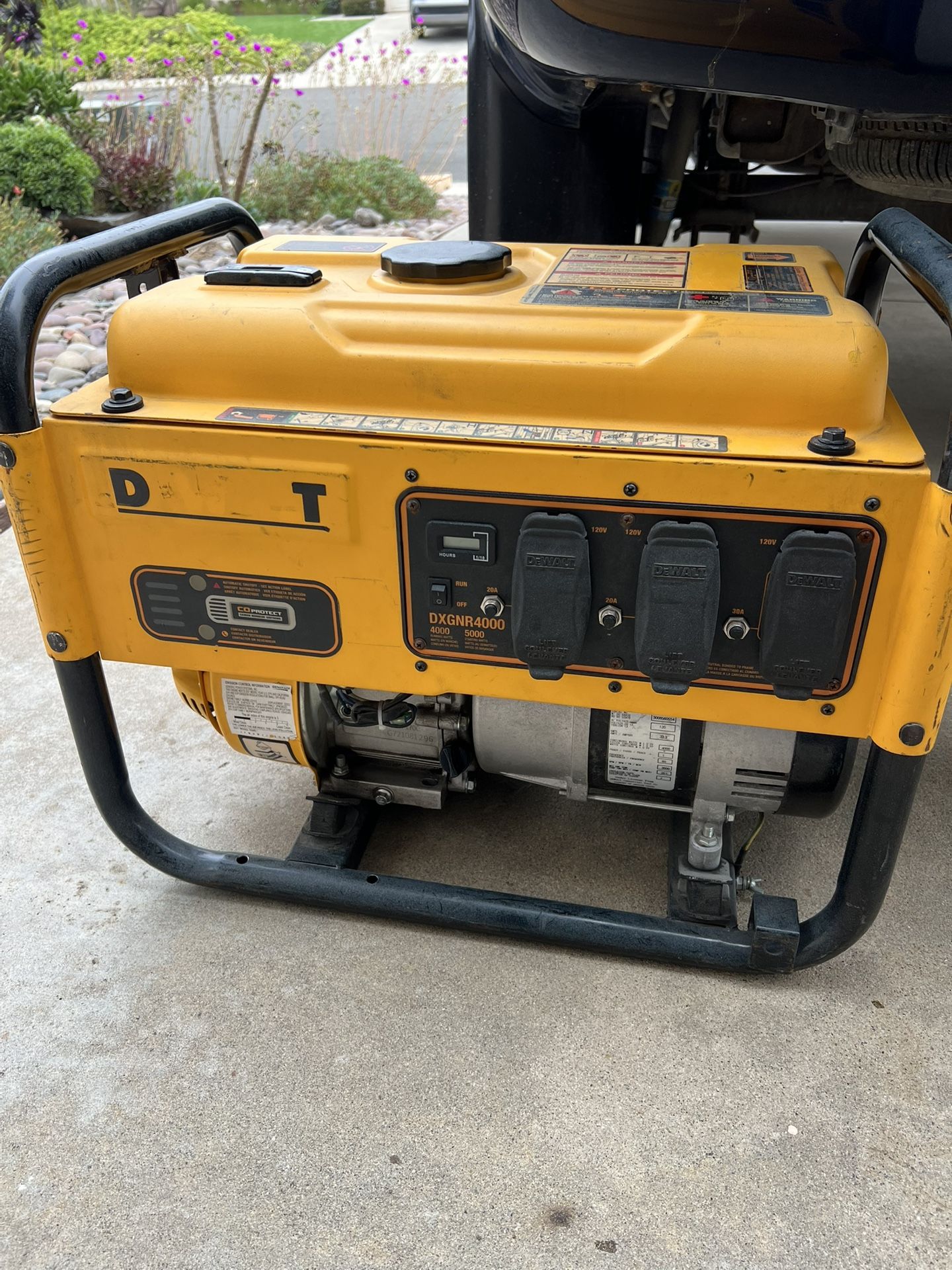 DeWalt 4000W Generator