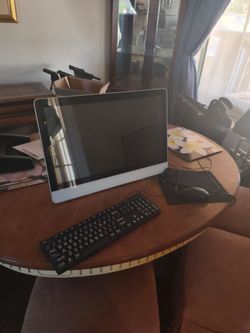 Telikin 22" touchscreen computer