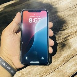 iPhone 11 64GB Unlocked 