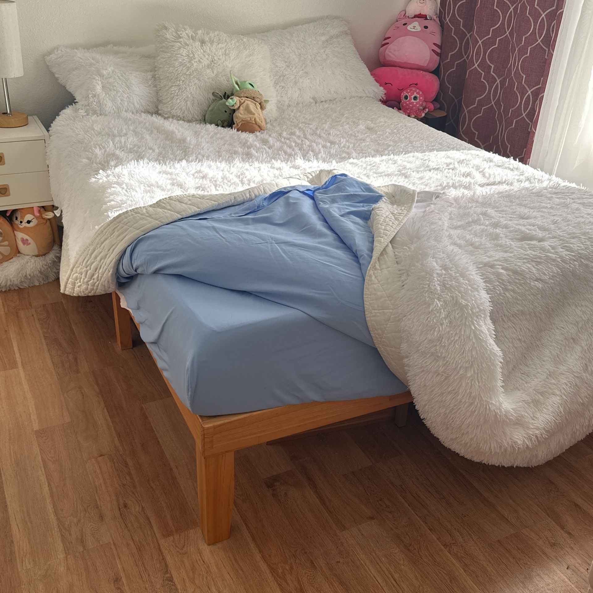 Full-size Pure Organic Latex Bed With Wood Platform Frame