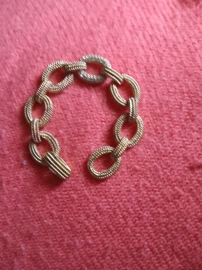 Bracelet