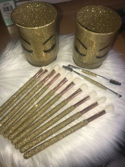 Glitter makeup brushes