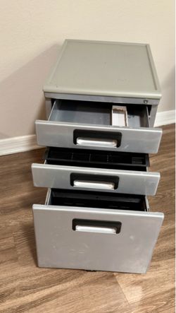 3-Drawer Metal Storage / File Cabinet