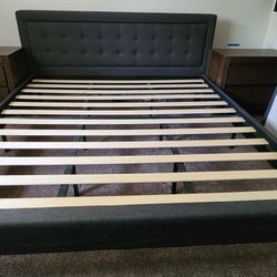 King Bed Frame *Deliver