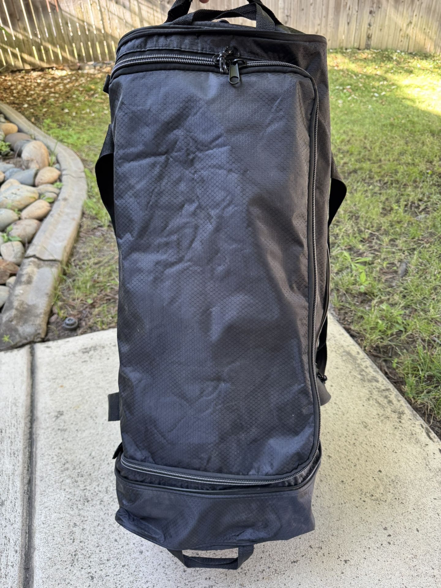 Luggage bag on wheels