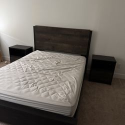 Queen Size Bedroom Set With Mattress And Boxspring For Sale