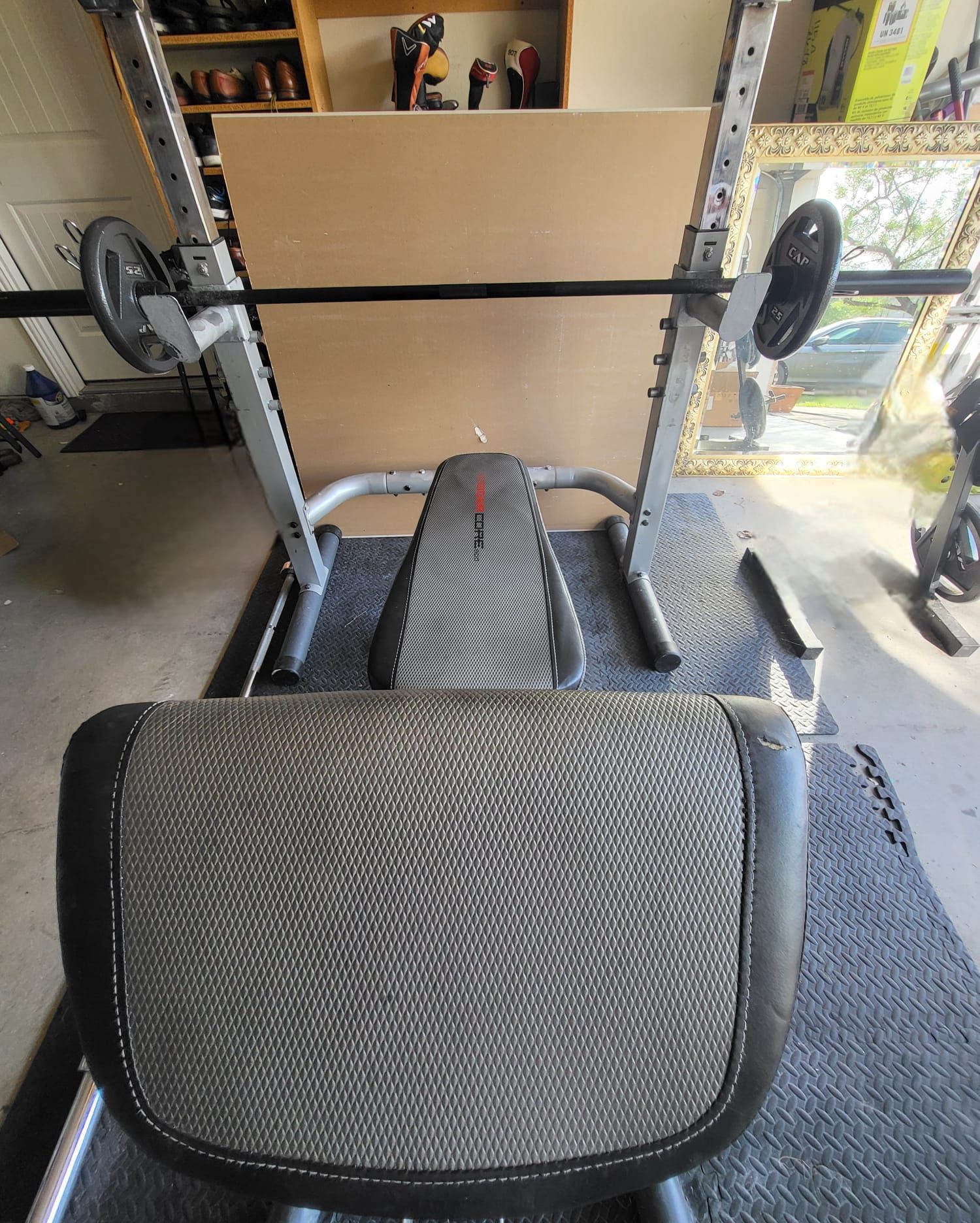 Weight Bench With Preacher Curl Pad And leg developer 