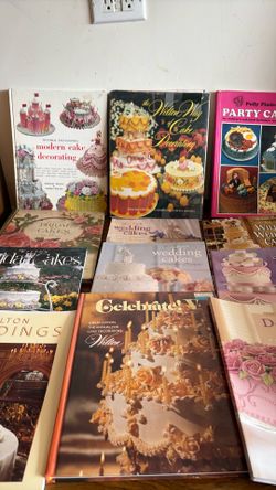 Cake decorating books