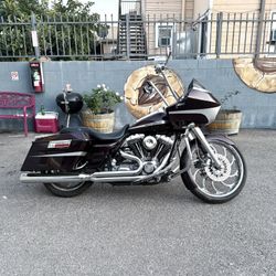 2005 Harley Davidson Road Glide LOTS OF CUSTOM WORK - RUNS PERFECT