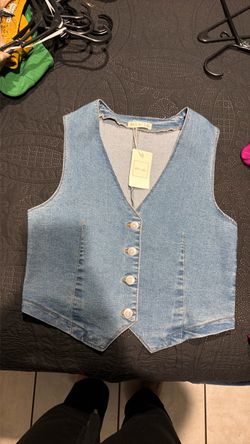 Light Wash Denim Cropped Vest