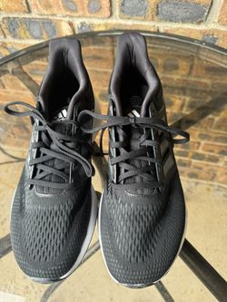 Men’s Adidas Running Shoes (like New)
