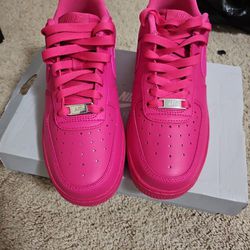 New Nike FIREBERRY AIR FORCE ONES WMNS 7.5