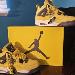 Jordan 4 Lightning 