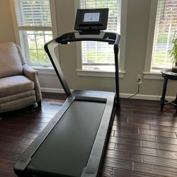 iFIT  NordicTrack EXP 10i Treadmill-NTL15423