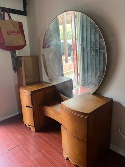 1930’s Vanity