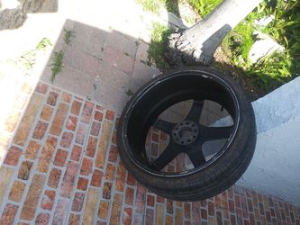 4 Wheel and tire size 22 universales