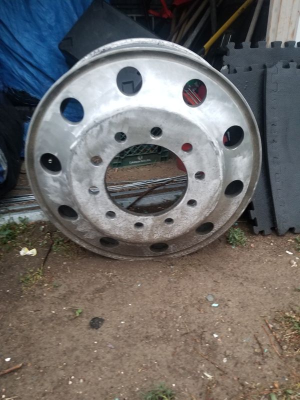 Semi /dump truck wheel 24.5 120 for Sale in Denver, CO OfferUp