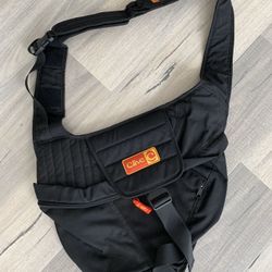 Clive Sling Messenger Bag