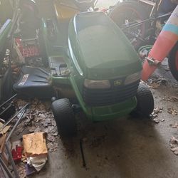 John Deer Tractor 