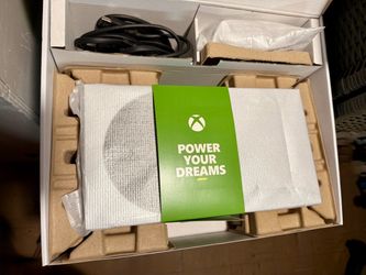 XBOX SERIES S - like new in box + accessories