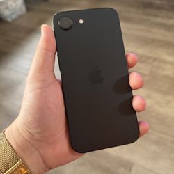 iPhone 16e - Boost Mobile only.