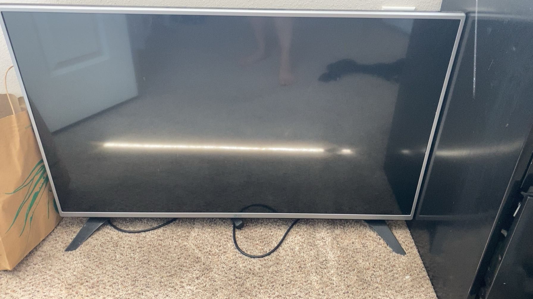 LG Tv -Not A Smart Tv