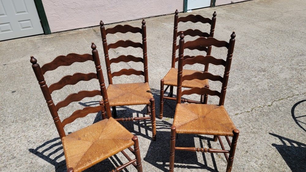 Set of 4 Vintage  Shaker Ladder Back Chairs 