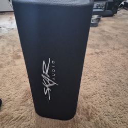 Eight inch speaker bazooka 