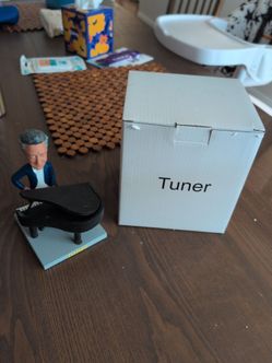 Tuner AMC promotional bobble head