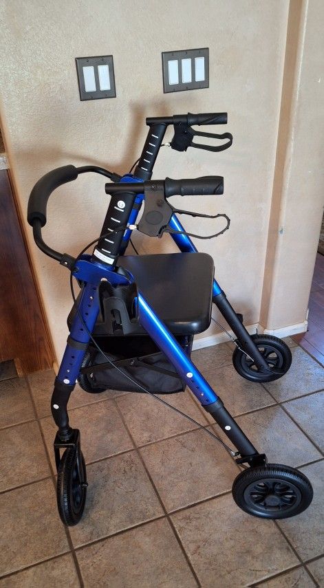 Heavy Duty Aluminum Rollator Walker