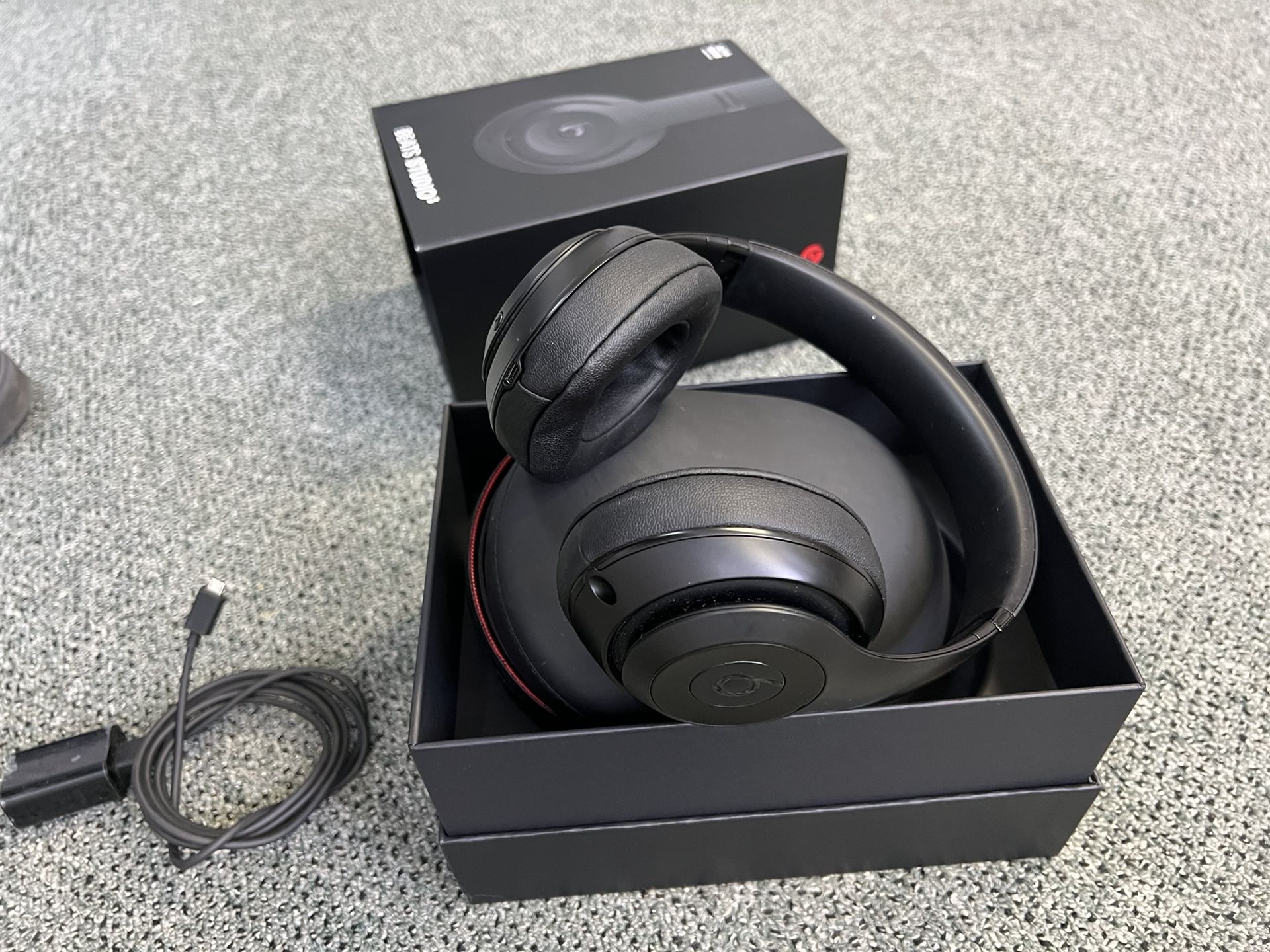 Beats Studio 3 Great Condition