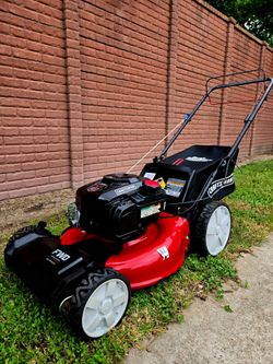 Selfpropelled lawnmower