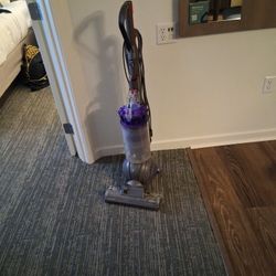 Dyson Vaccum