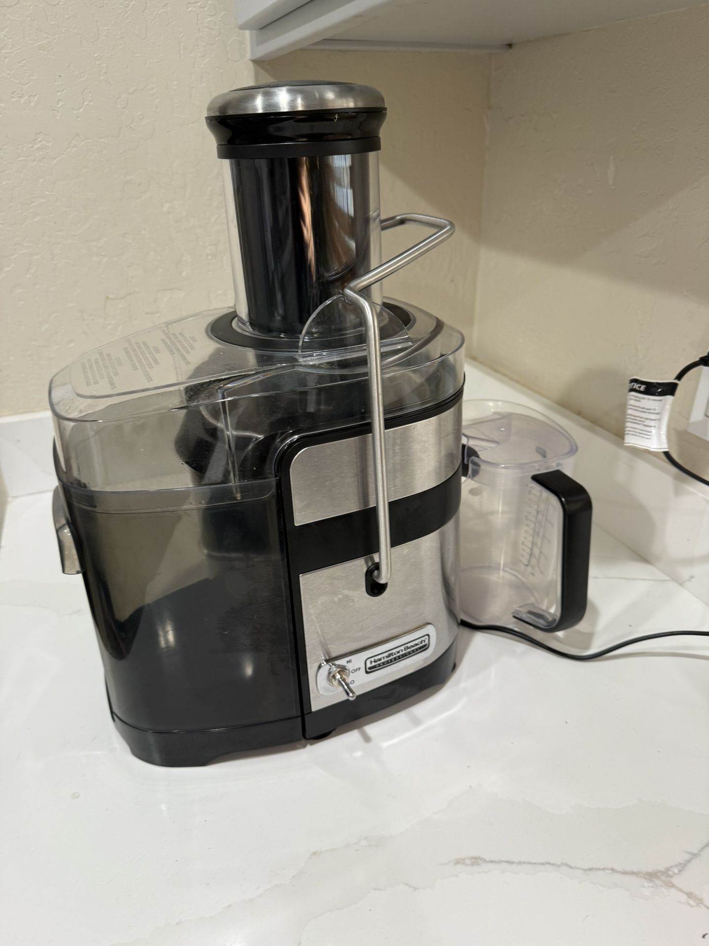 Hamilton Beach (4.4) Hamilton Beach Easy Clean Juicer, Juice Extractor,