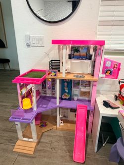 Barbie dream house