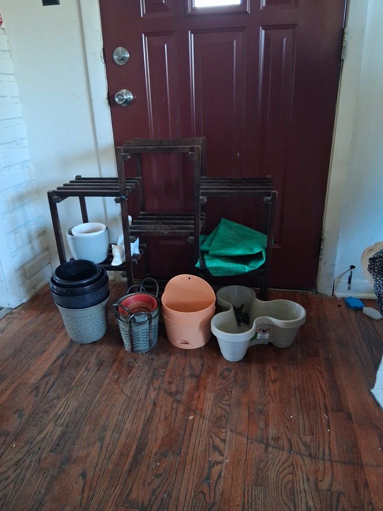 Plant Shelf & Accessories