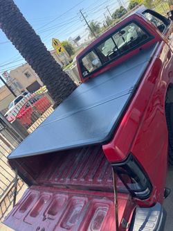 S10 82-93 Hard Solid Tri-Fold Tonneau cover lid